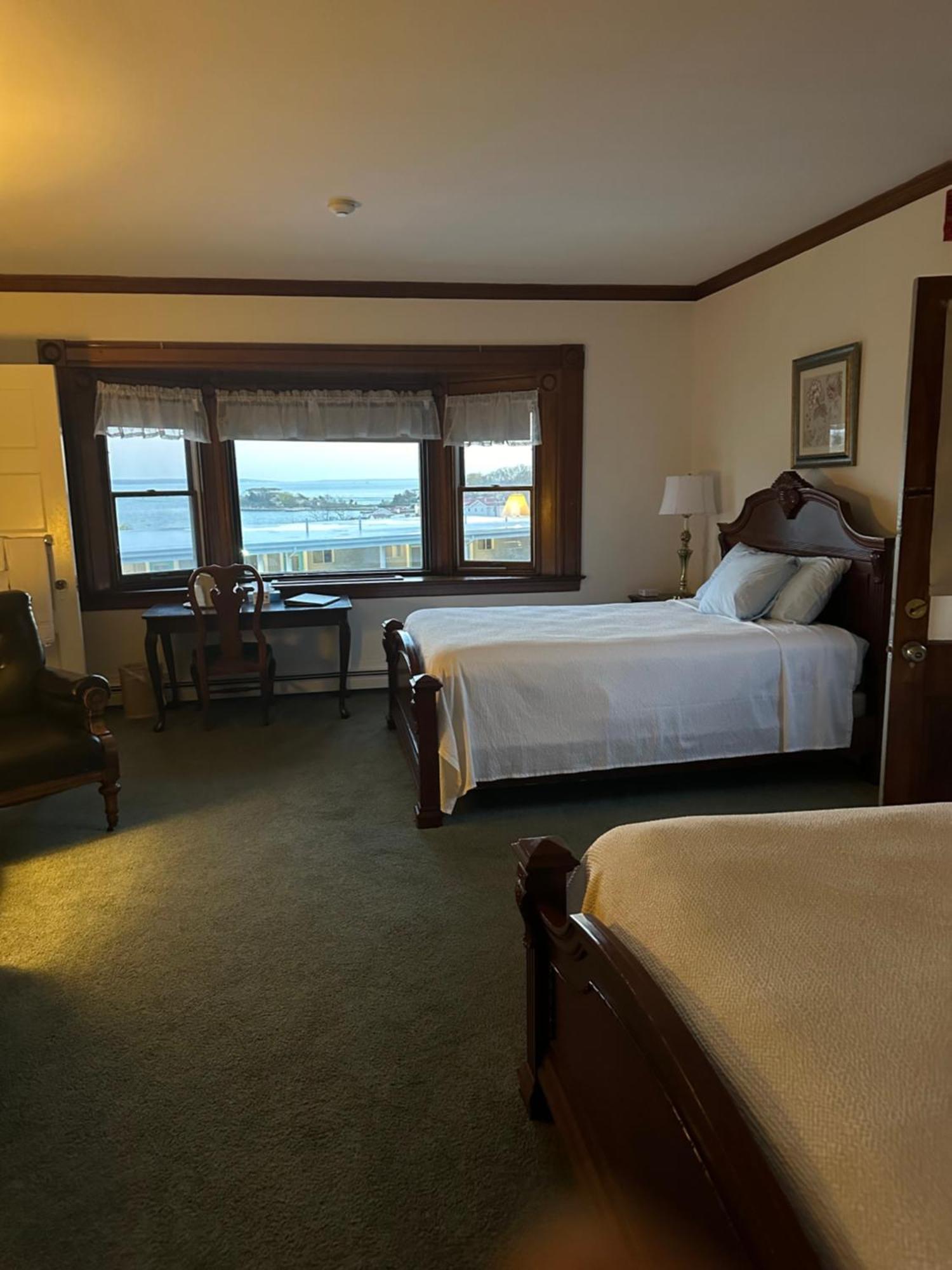 Sands Of Time Motor Inn & Harbor House Woods Hole Exterior photo